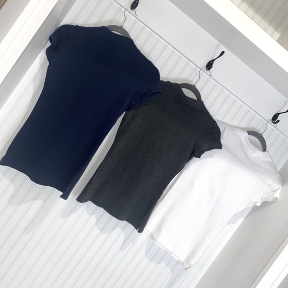3 Short Sleeve Polo Shirts Size Small - Picture 3 of 10